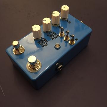 Custom 2017 Montreal Assembly Count To 5 NEW Brand New in Box Newest Firmware Rev L Delay Looper Sampler!