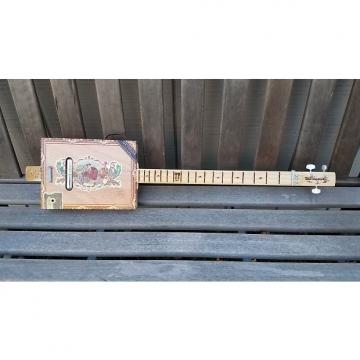 Custom Shane Speal 3 String &quot;Deltalectric&quot; Acoustic/Electric Cigar Box Guitar